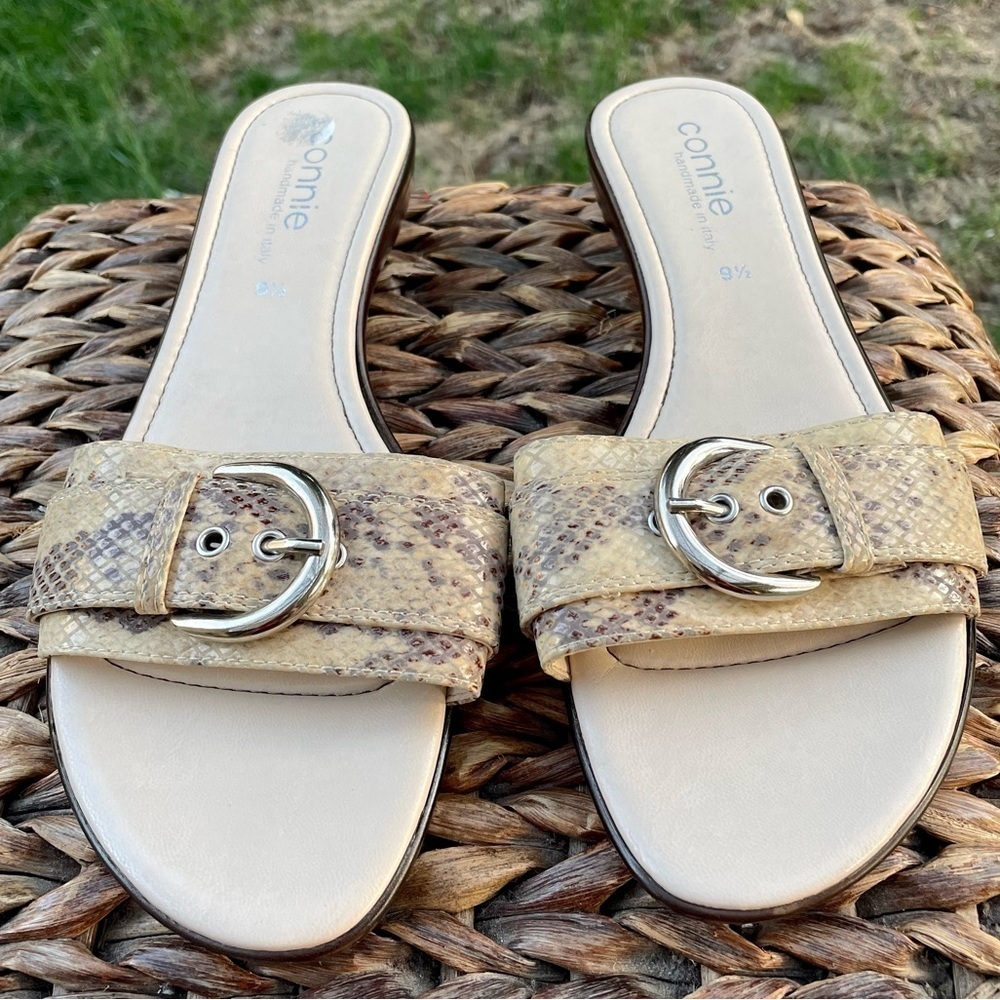 NEW Connie Made in Italy Ivory Cream Snake Print Buckle Vamp Slide Sandals 9.5